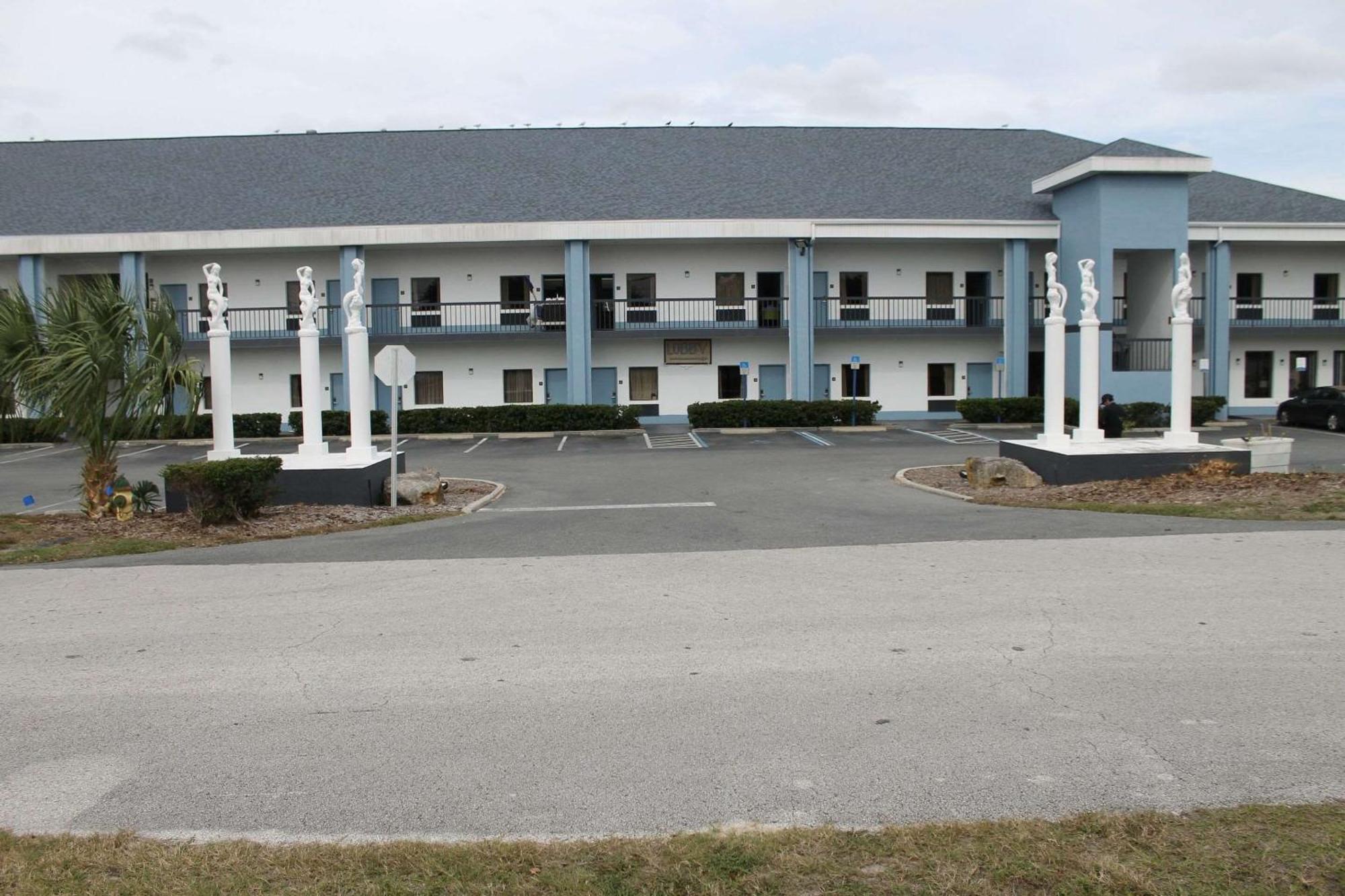 Quality Inn Weeki Wachee Exterior photo