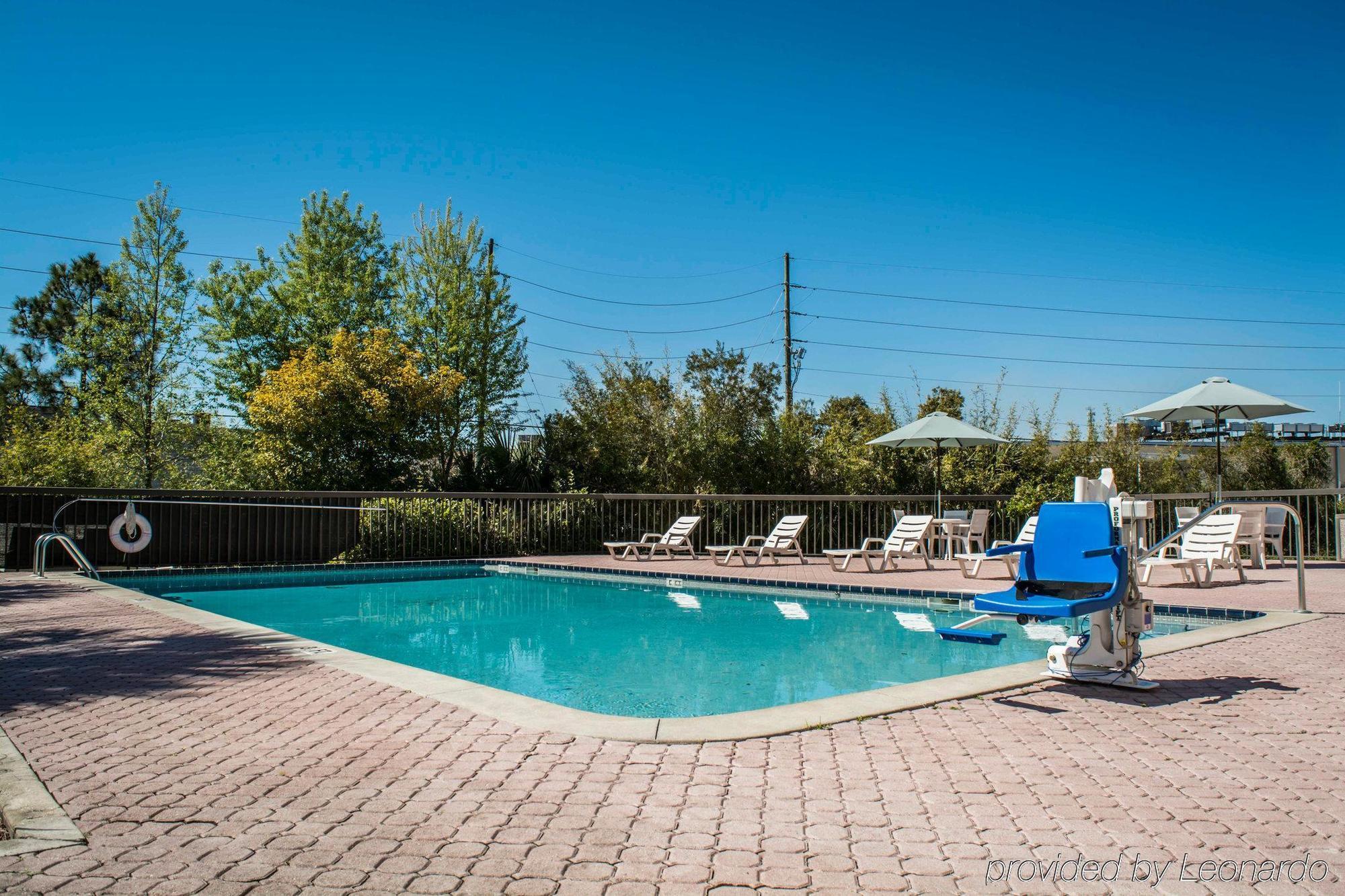 Quality Inn Weeki Wachee Exterior photo