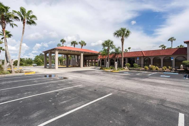 Quality Inn Weeki Wachee Exterior photo