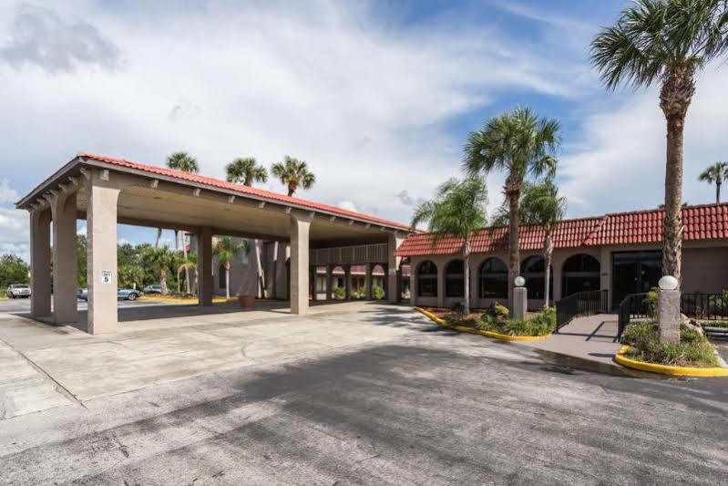 Quality Inn Weeki Wachee Exterior photo